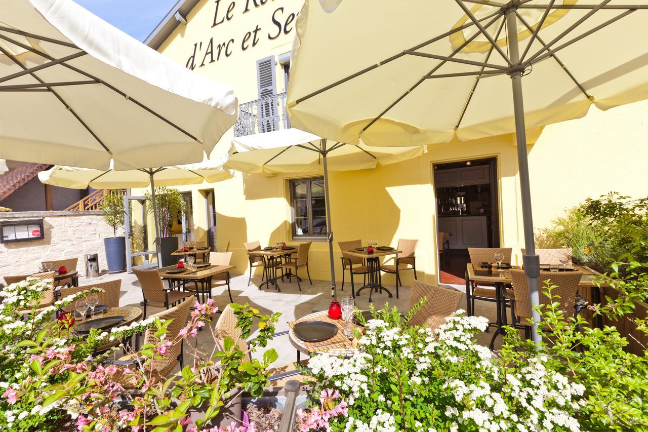 Hotel Restaurant Vertfeuille Arc-et-Senans Buitenkant foto